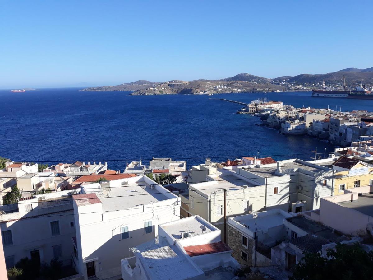 Sea Breeze-Vaporia-Syros Appartement Ermoupoli Buitenkant foto