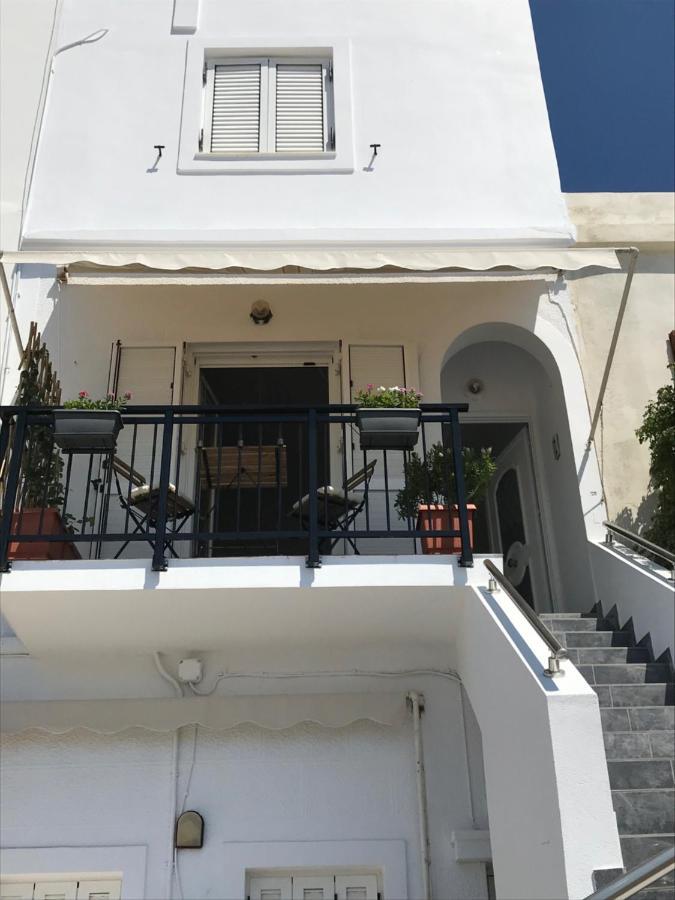 Sea Breeze-Vaporia-Syros Appartement Ermoupoli Buitenkant foto