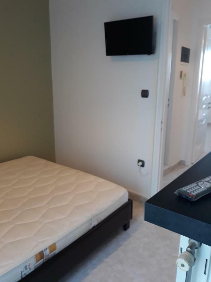 Sea Breeze-Vaporia-Syros Appartement Ermoupoli Buitenkant foto